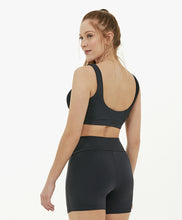 Charger l&#39;image dans la galerie, Model Back: Alto Giro Fitness Haut Top Block Costas Regata Preto
