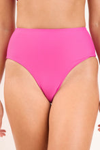 Charger l&#39;image dans la galerie, Bottom Fluity-Amor Hotpants
