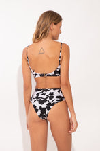 Charger l&#39;image dans la galerie, Bottom Poppy Hotpants
