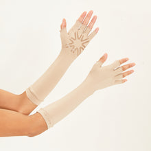 Charger l&#39;image dans la galerie, Long Glove Chocolate UPF50+
