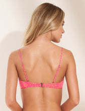 Charger l&#39;image dans la galerie, Model Back: Maaji Haut Top Aster Emma Sublimity Pink

