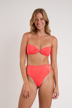 Charger l&#39;image dans la galerie, Model Front: Rio De Sol Bas Bottom Malibu-Folia Highwaist-Spin-Iris
