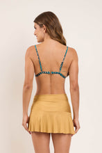 Charger l&#39;image dans la galerie, Model Back: Rio De Sol Jupe De Page Fluity-Dourado Mini Skirt
