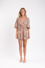 Charger l&#39;image dans la galerie, Model Front: Rio De Sol Mini Dress Leopard Mini Dress

