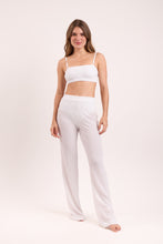 Charger l&#39;image dans la galerie, Model Front: Rio De Sol Pantalon De Plage Memphis-White Pants Lana

