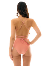 Charger l&#39;image dans la galerie, Model Back: Rio De Sol Une Pièce Rose New Vegas
