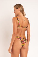 Charger l&#39;image dans la galerie, Model Back: Rio De Sol Ensemble Set Fiore Hera Cali
