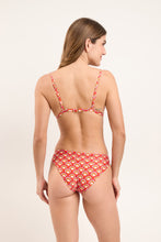 Charger l&#39;image dans la galerie, Model Back: Rio De Sol Ensemble Set Floral-Scales Tri-Fixo Essential-Comfy

