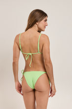 Charger l&#39;image dans la galerie, Model Back: Rio De Sol Ensemble Set Sand-Menta Lia Lacinho
