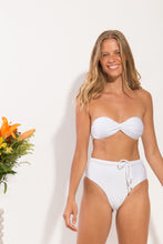 Charger l&#39;image dans la galerie, Image 09: Rio De Sol Ensemble Set Shimmer-White Twist Belted-High-Waist
