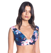 Charger l&#39;image dans la galerie, Model Front: Saha Haut Top Sierra Floral Night
