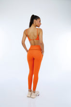 Charger l&#39;image dans la galerie, Legging Hyper Regulagem No Cos Laranja Orangeade
